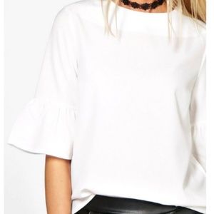 Boohoo × White Frill Sleeve Woven Top